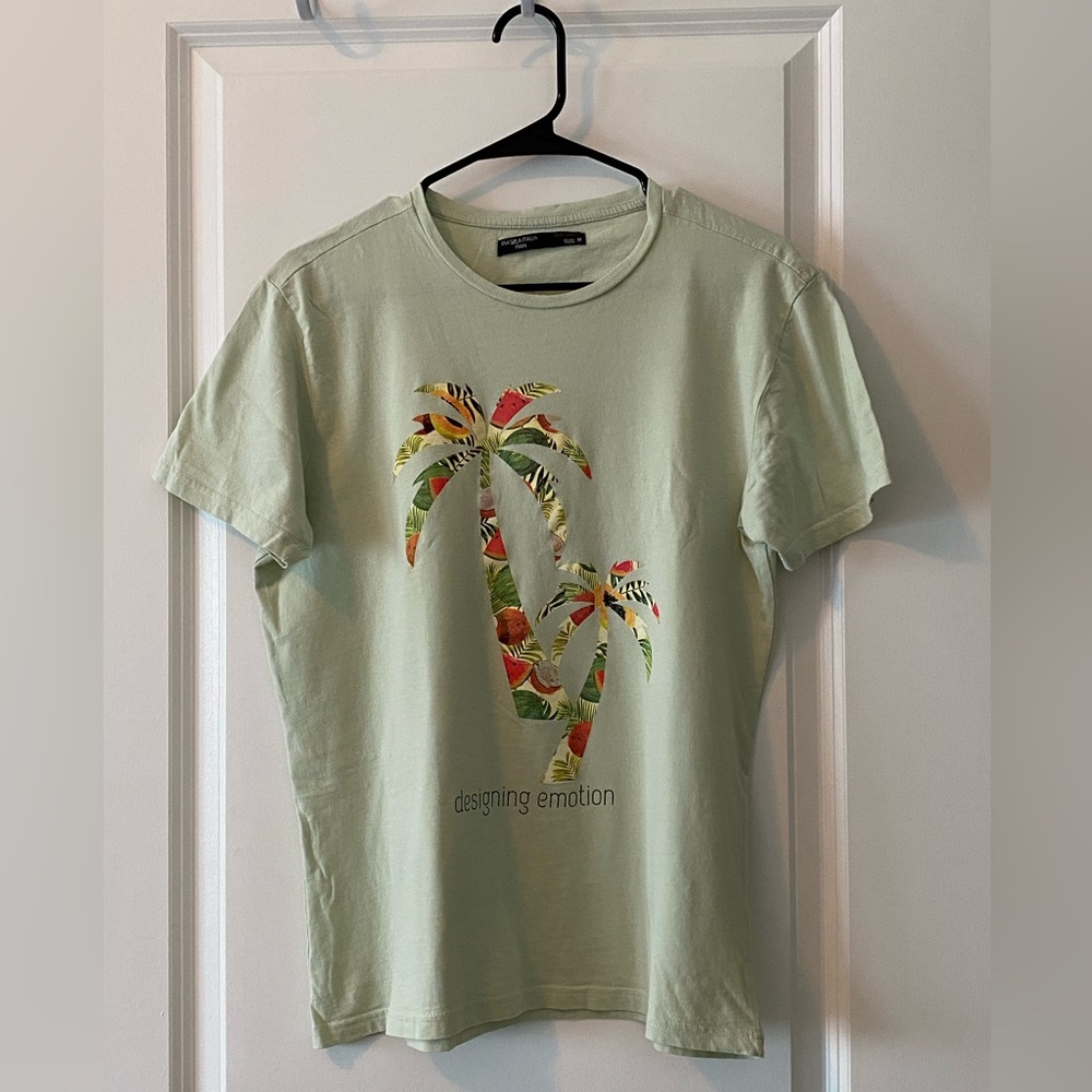 Piazza Italia Graphic Tshirt Sz M Unisex tropical theme